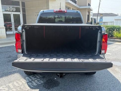 Used 2024 Chevrolet Colorado ZR2 w/ ZR2 Convenience Package III AWD/4WD image 7