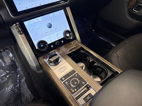 Used 2019 Land Rover Range Rover HSE AWD/4WD image 17
