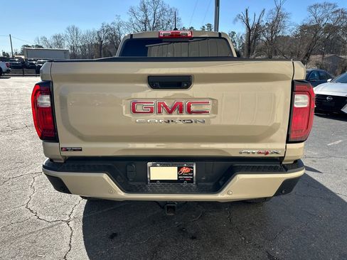 Used 2024 GMC Canyon AT4X image 7