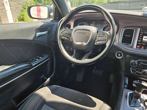 Used 2023 Dodge Charger SXT RWD image 9