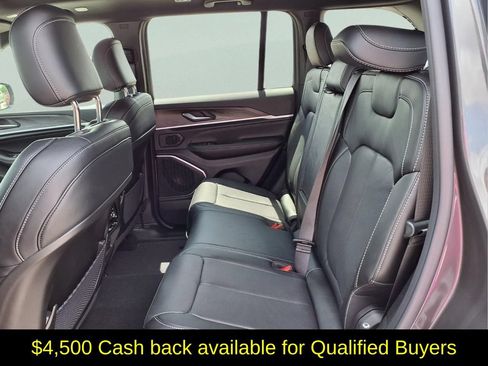New 2026 Jeep Grand Cherokee Limited AWD/4WD image 11