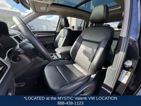 Certified 2023 Volkswagen Atlas SE w/ Panoramic Sunroof Package AWD/4WD image 35