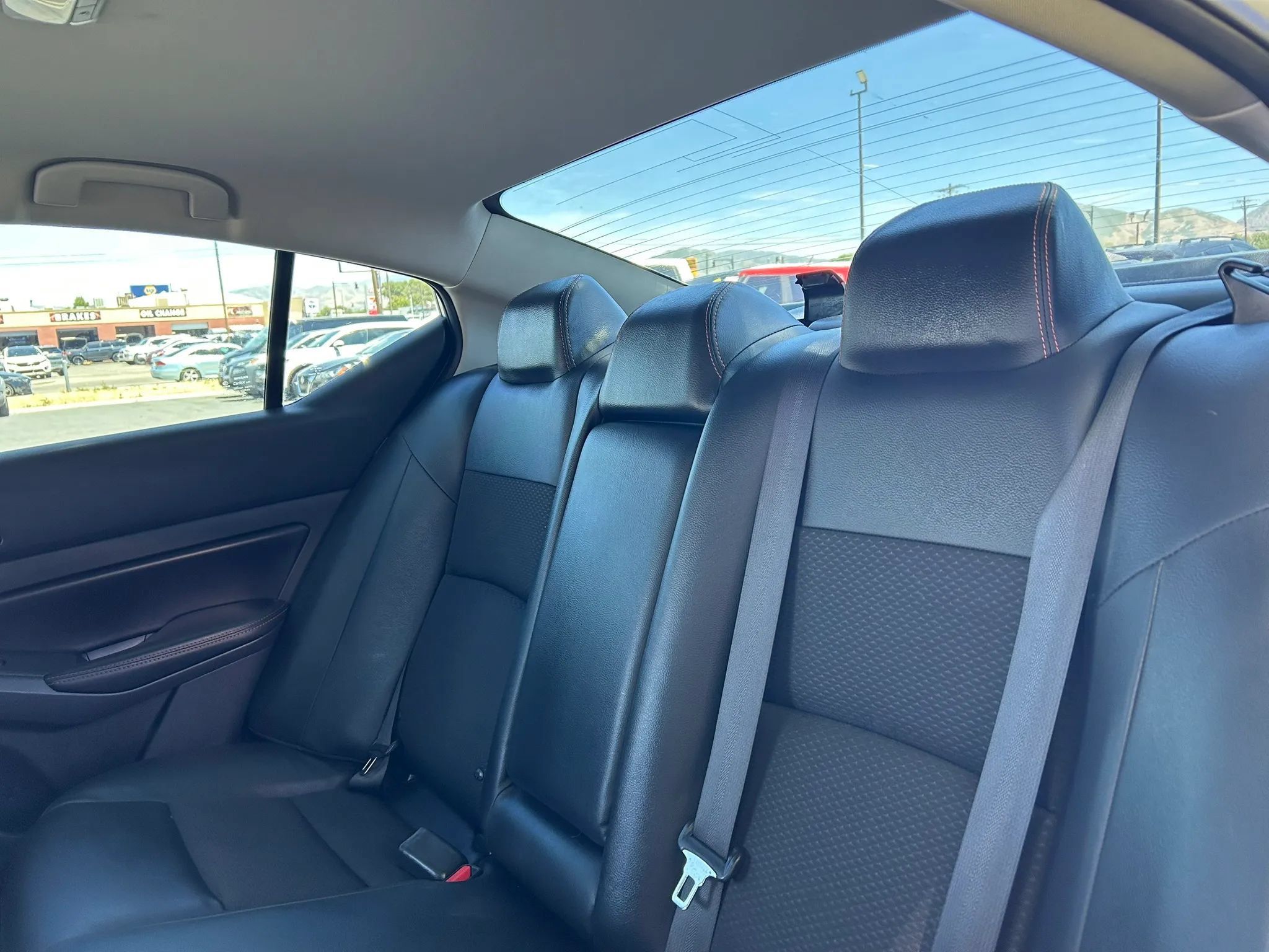 Used 2021 Nissan Altima 2.5 SR FWD image 13