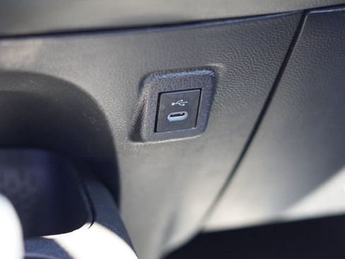 Used 2025 Toyota Corolla LE image 24