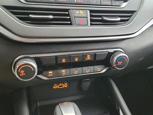 Certified 2024 Nissan Altima 2.5 SR image 31