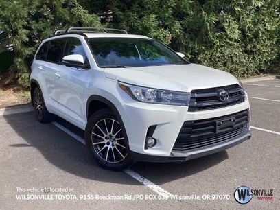 Used 2018 Toyota Highlander SE