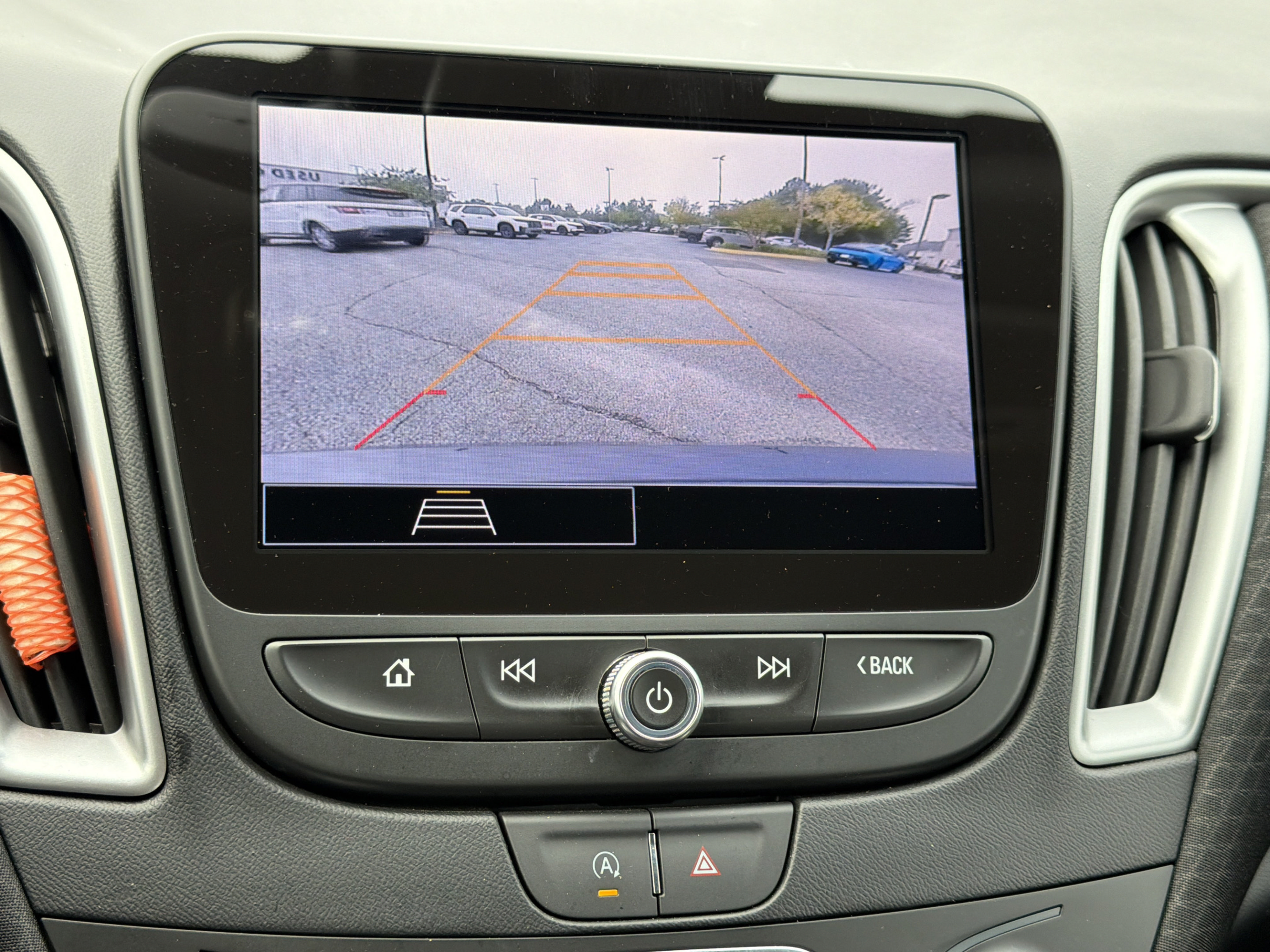 Used 2025 Chevrolet Malibu LT FWD image 18