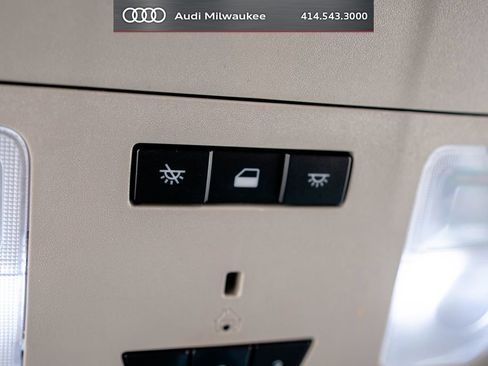Used 2020 Buick Envision Essence FWD image 35