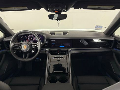 New 2025 Porsche Panamera image 21