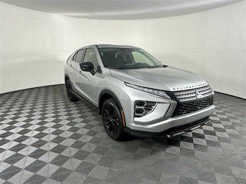 New 2025 Mitsubishi Eclipse Cross LE image 3