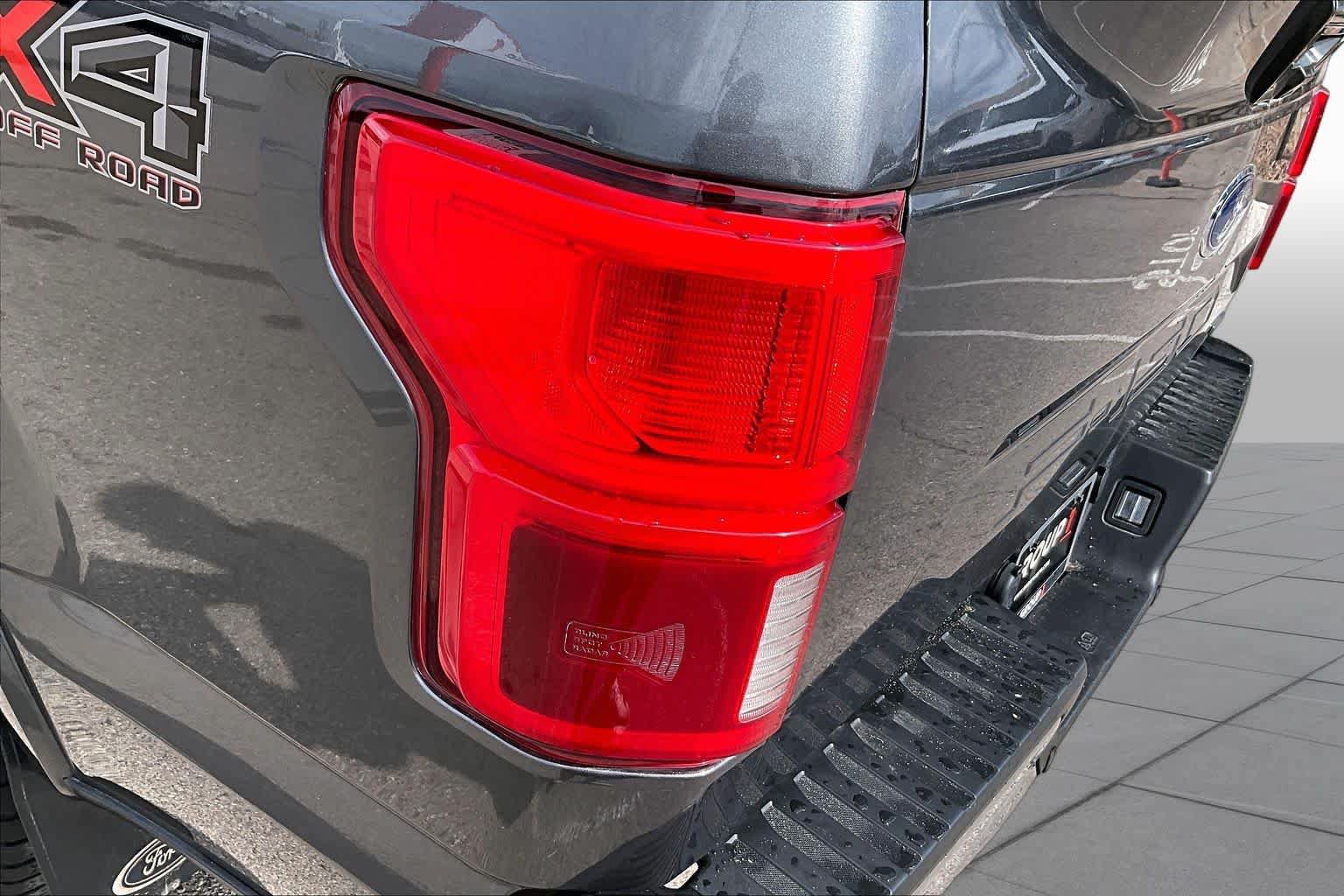 Used 2019 Ford F150 Lariat w/ Equipment Group 502A Luxury AWD/4WD image 29