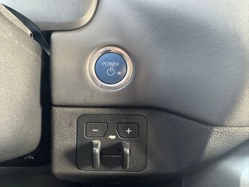 Used 2023 Toyota Tundra Platinum image 29