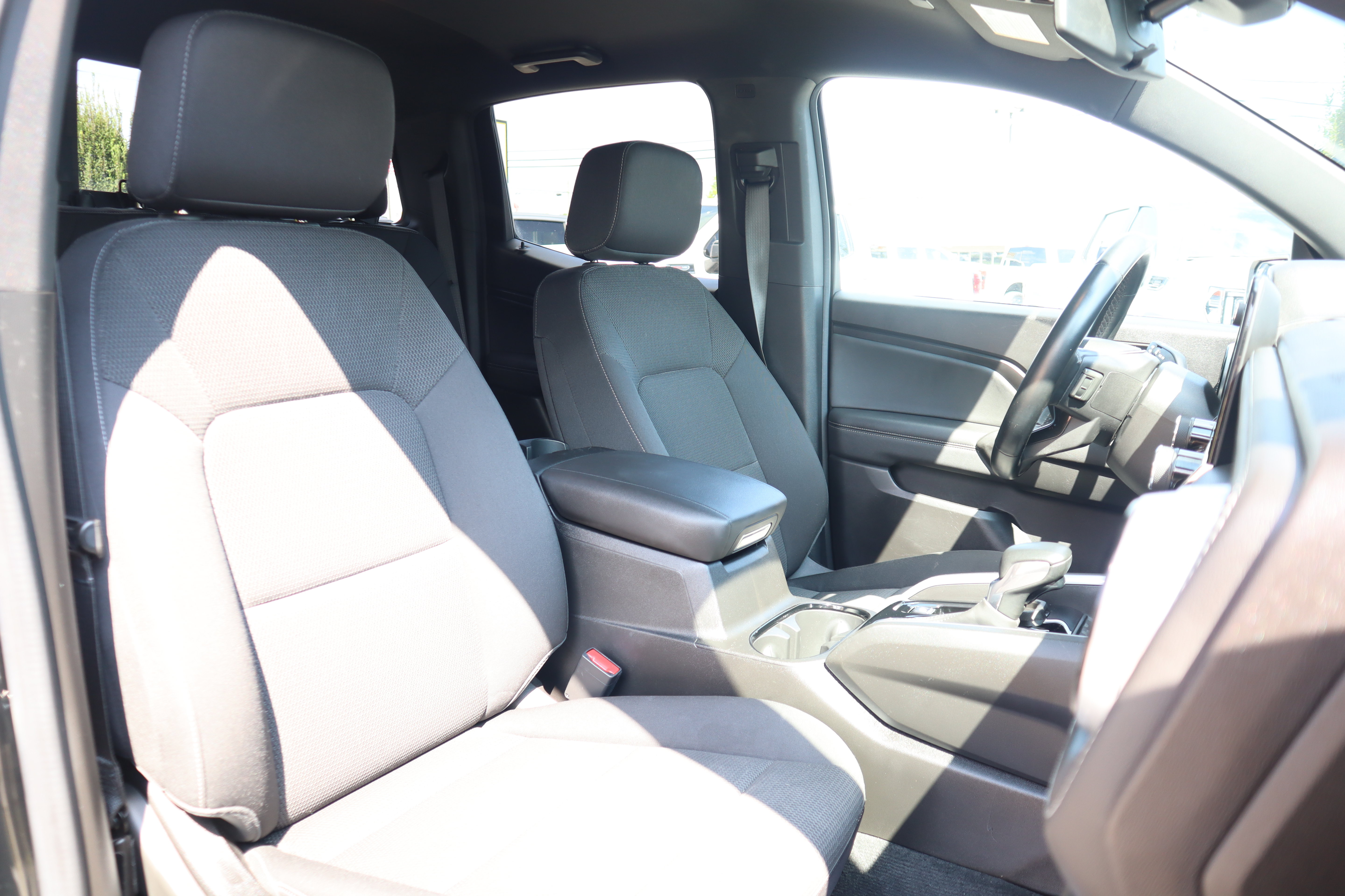 Used 2023 Chevrolet Colorado LT w/ LT Convenience Package RWD image 25