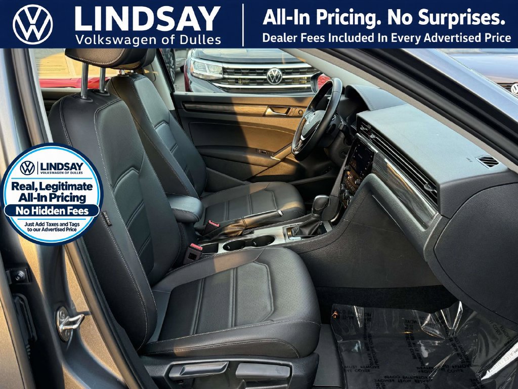 Used 2020 Volkswagen Passat 2.0T R-Line FWD image 11
