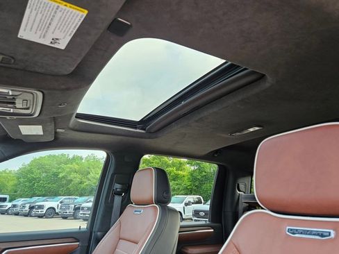 Used 2024 GMC Sierra 2500 Denali Ultimate image 16