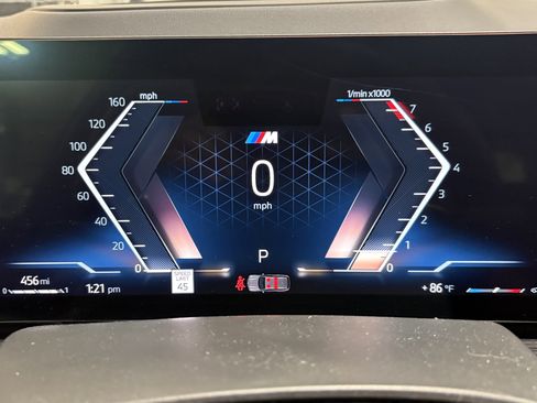 Certified 2026 BMW X7 xDrive40i w/ M Sport Package AWD/4WD image 22