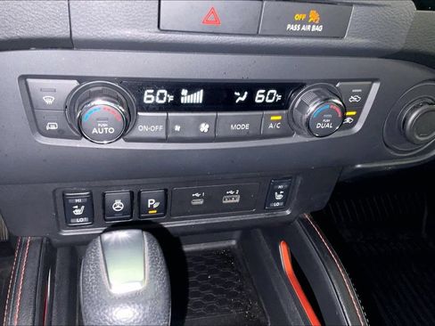 Used 2023 Nissan Frontier PRO-4X w/ Pro Convenience Package AWD/4WD image 29