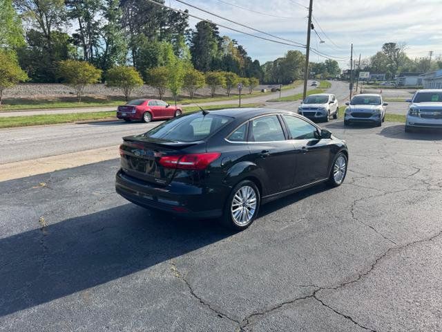 Used 2015 Ford Focus Titanium FWD image 3