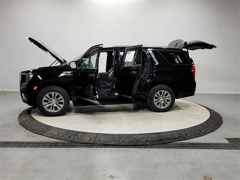 Used 2023 GMC Yukon Denali image 12