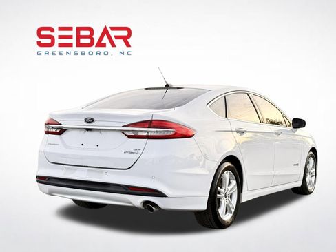Used 2018 Ford Fusion SE w/ Equipment Group 602A FWD image 6