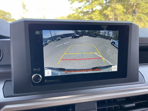 Used 2024 Toyota Tacoma SR5 image 11