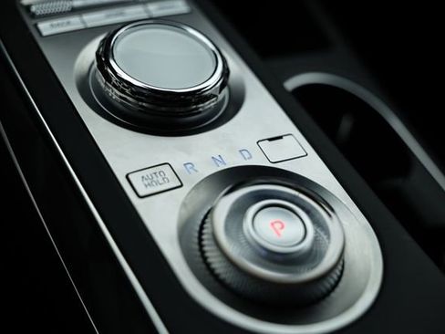 Used 2025 Genesis GV70 3.5T Sport w/ Sport Advanced Package image 42