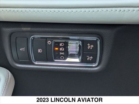 Used 2023 Lincoln Aviator Black Label w/ Class IV Trailer Tow Package image 22
