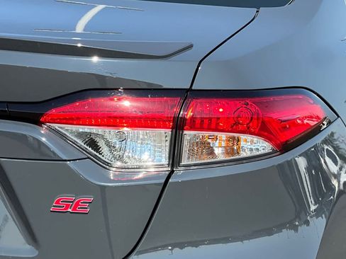 Certified 2025 Toyota Corolla SE w/ Convenience Package FWD image 30