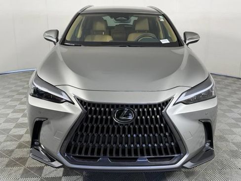 Used 2025 Lexus NX 250 FWD w/ Towing Package (2000 Lbs) image 11