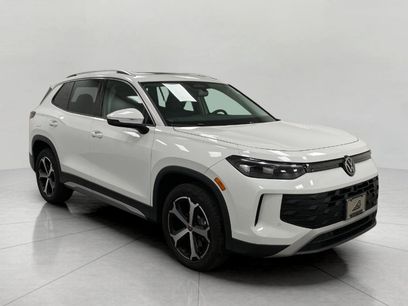 New 2025 Volkswagen Tiguan SE