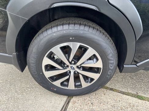 Certified 2025 Subaru Outback Premium AWD/4WD image 26