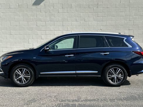Used 2019 INFINITI QX60 Luxe w/ Essential Package AWD/4WD image 7