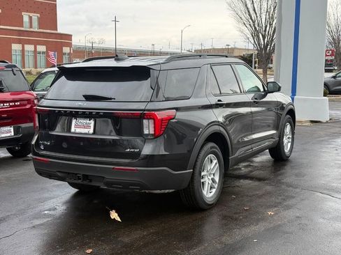 New 2026 Ford Explorer Active image 3