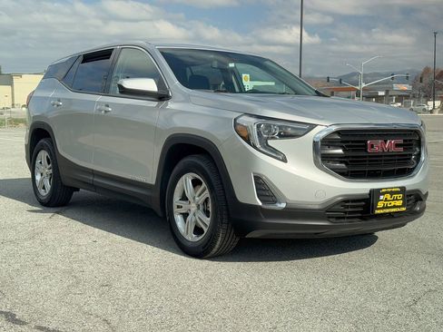 Used 2018 GMC Terrain SLE image 11