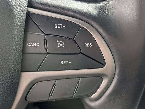 Certified 2021 Jeep Grand Cherokee Laredo X RWD image 16