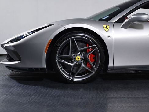 Certified 2022 Ferrari F8 Tributo RWD image 27