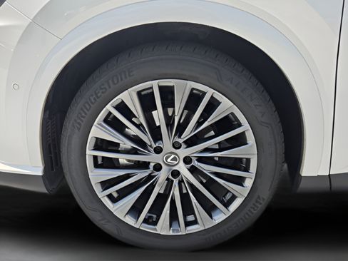 Certified 2025 Lexus RX 450h AWD w/ Convenience Package image 33