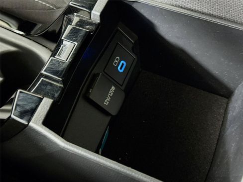 Used 2022 Toyota Corolla SE FWD image 15