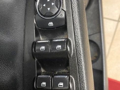 Used 2017 Ford Fusion Energi SE image 15