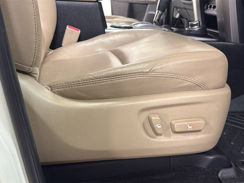 Used 2022 Toyota 4Runner Limited image 21