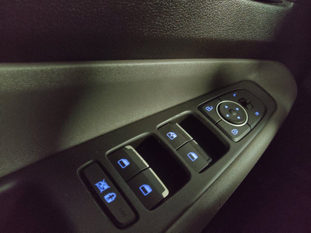 Used 2019 Hyundai Santa Fe SE FWD image 27