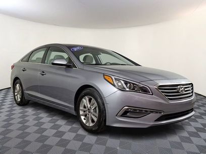 Used 2015 Hyundai Sonata SE w/ Option Group 09