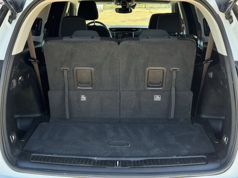 Used 2023 Jeep Grand Cherokee L Laredo image 33