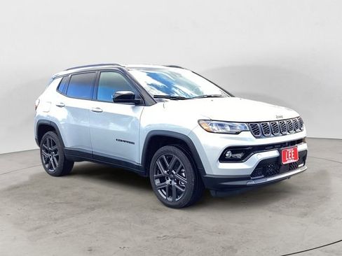 New 2026 Jeep Compass Limited image 8