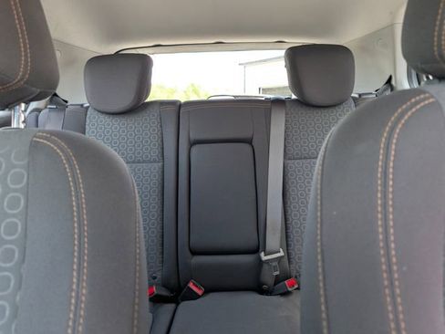 Used 2020 Chevrolet Trax LS AWD/4WD image 17