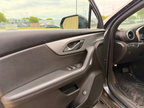 Used 2020 Chevrolet Blazer LT FWD image 9