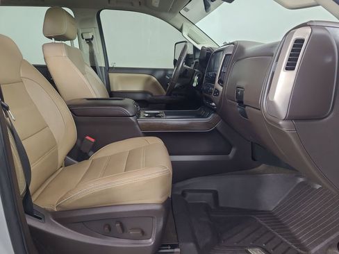 Used 2017 GMC Sierra 3500 Denali w/ Duramax Plus Package image 19