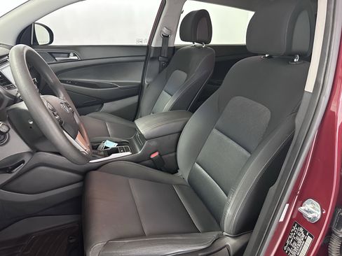 Used 2018 Hyundai Tucson SE image 35