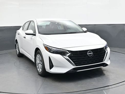 Certified 2025 Nissan Sentra S image 1