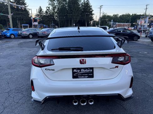 Used 2023 Honda Civic Type R image 4
